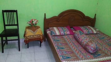Arjuna Room | Rollaway beds