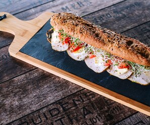 Daily continental breakfast (PLN 25 per person) - Apartment Royal I (Bialystok)