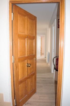 Interior entrance - Pension Los Llanos (Estella)