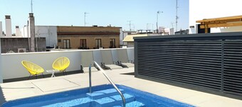 Feelathome Rivero Apartments