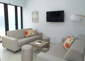 Smart TV, MP3 dock - Feelathome Rivero Apartments (Seville)