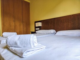 1 habitación y ropa de cama 