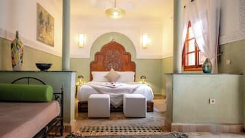 1 bedroom, in-room safe, individually decorated, individually furnished