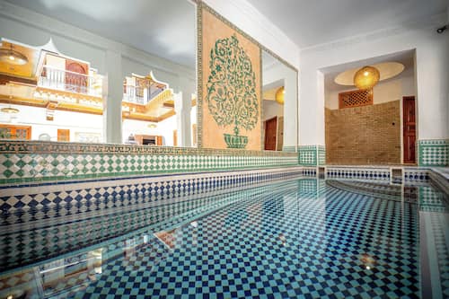 Piscine couverte