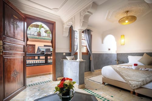 1 Schlafzimmer, Zimmersafe, individuell dekoriert