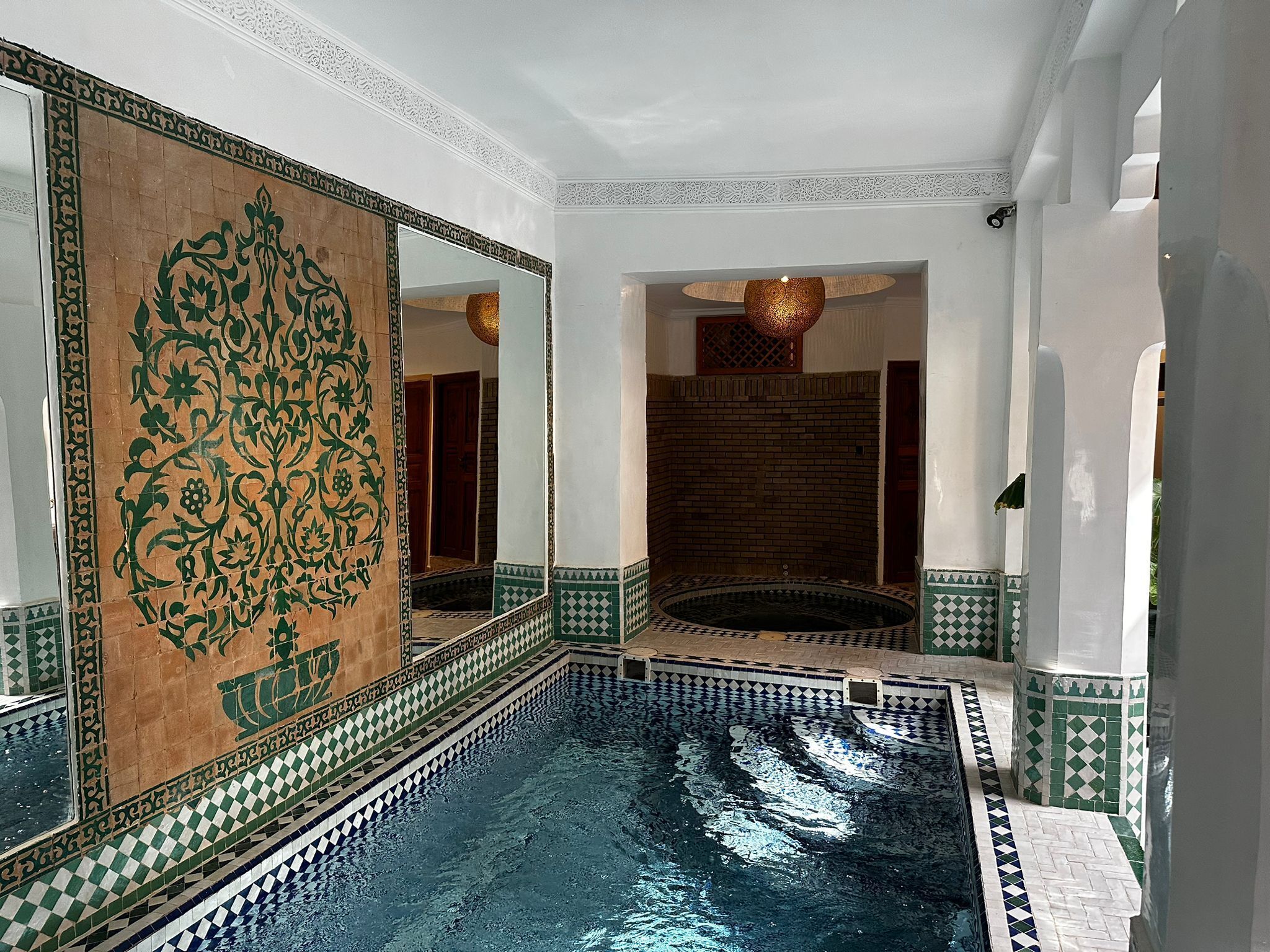 Hồ bơi trong nhà 