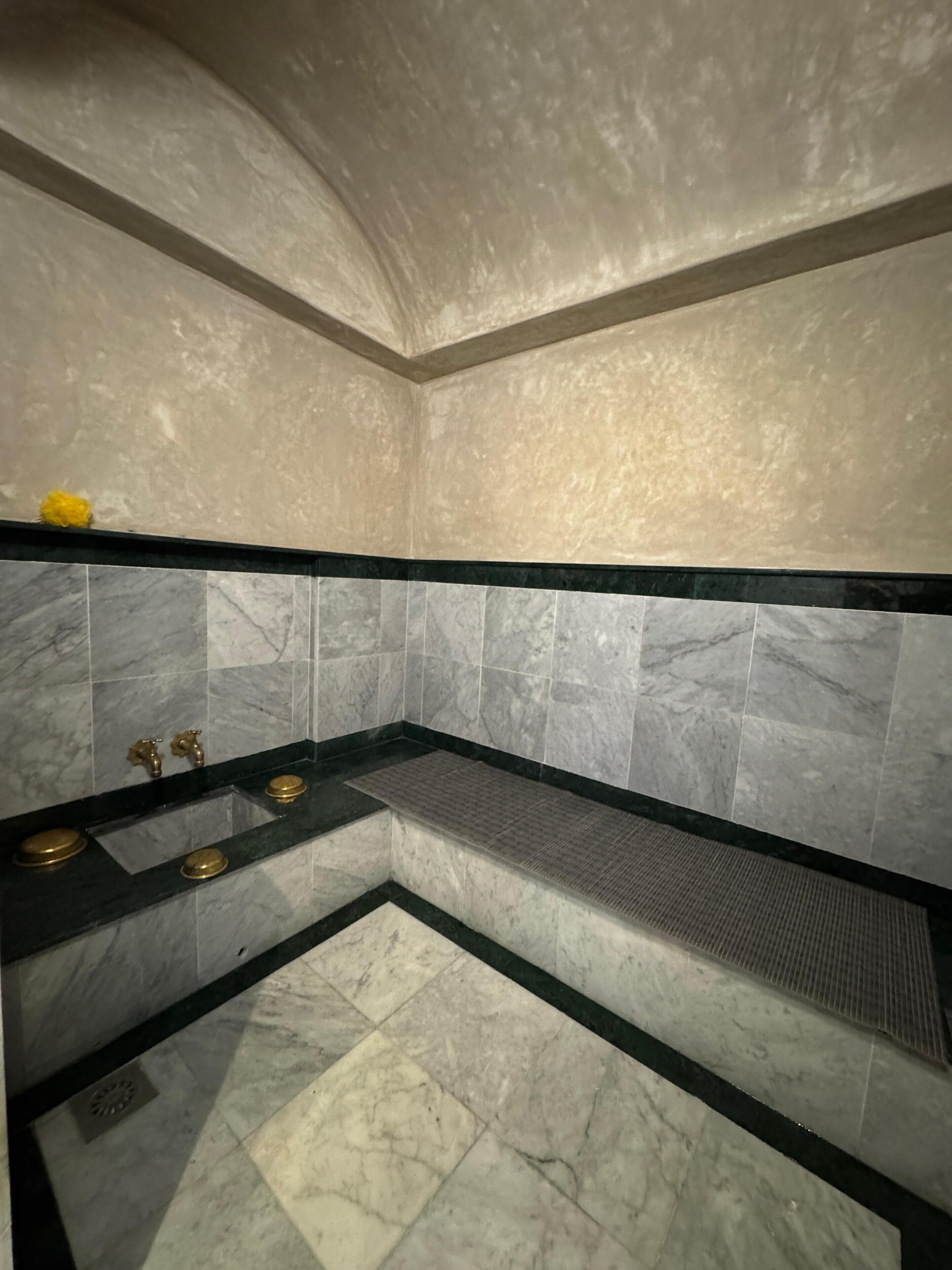 Sauna, steam room, hot springs/mineral springs, Turkish bath/hammam