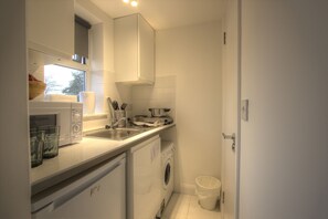 Talheres/pratos/utensílios de cozinha