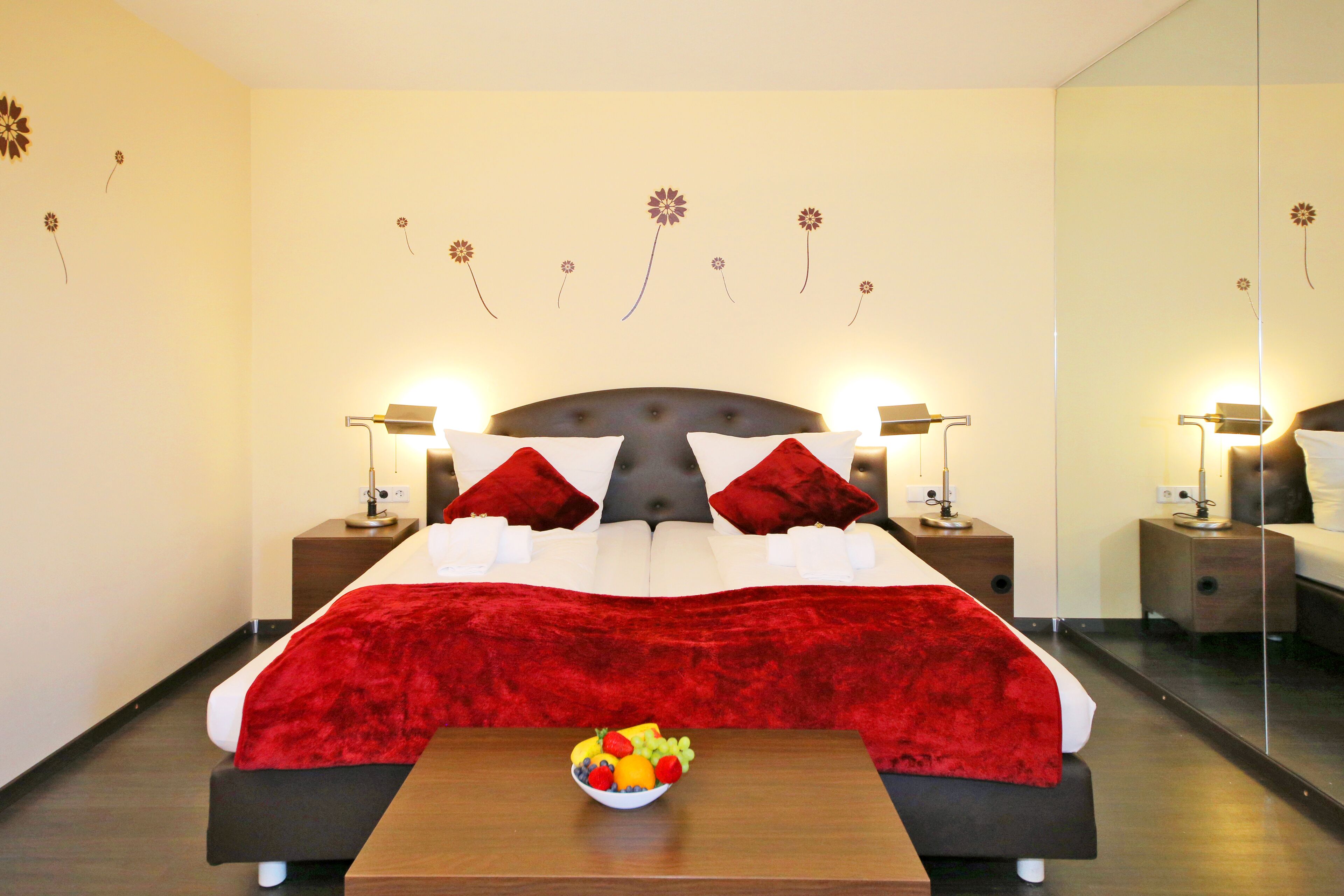 Basic Double or Twin Room, 1 Bedroom, Non Smoking | Desk, blackout drapes, soundproofing, free WiFi