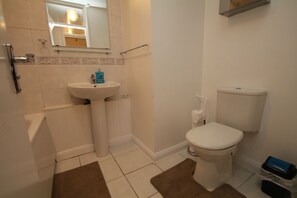 Ensemble douche/baignoire, douche à « effet pluie »