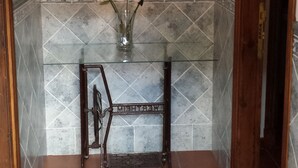 Interior detail - Venta Julian (El Bosque)