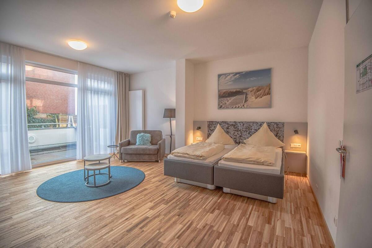 minibar, in-room safe, iron/ironing board, free wifi