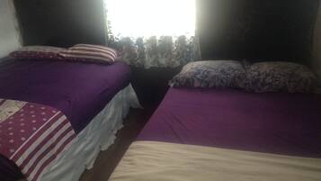 Rumah Standar | 2 kamar tidur, Wi-Fi gratis, dan seprai linen