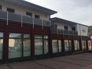 Exterior - Boardinghouse Alte Bank (Woellstein)
