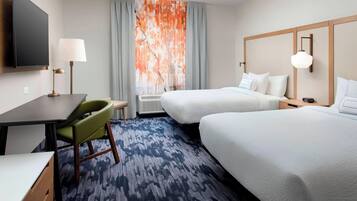 Ropa de cama hipoalergénica, escritorio y cortinas blackout