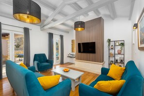 TV - Villa Angelina (Istria - Svetvinčenat) (Svetvinčenat)