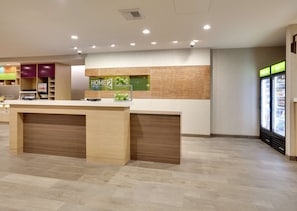 Reception - Home2 Suites by Hilton Yakima Airport (Yakima)