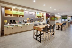 Déjeuner continental gratuit tous les jours