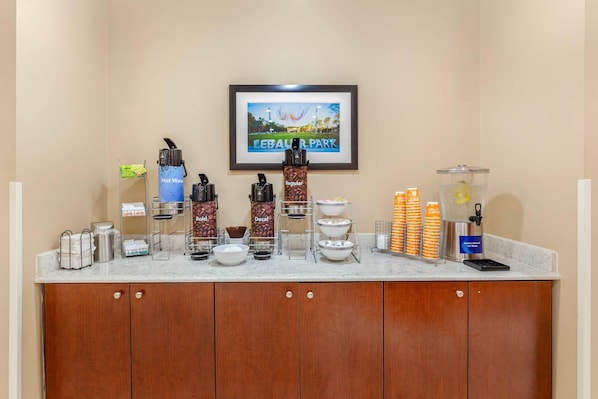Free daily continental breakfast
