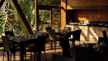 Desayuno buffet incluido todos los días