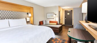 Holiday Inn & Suites Toledo Southwest - Perrysburg by IHG