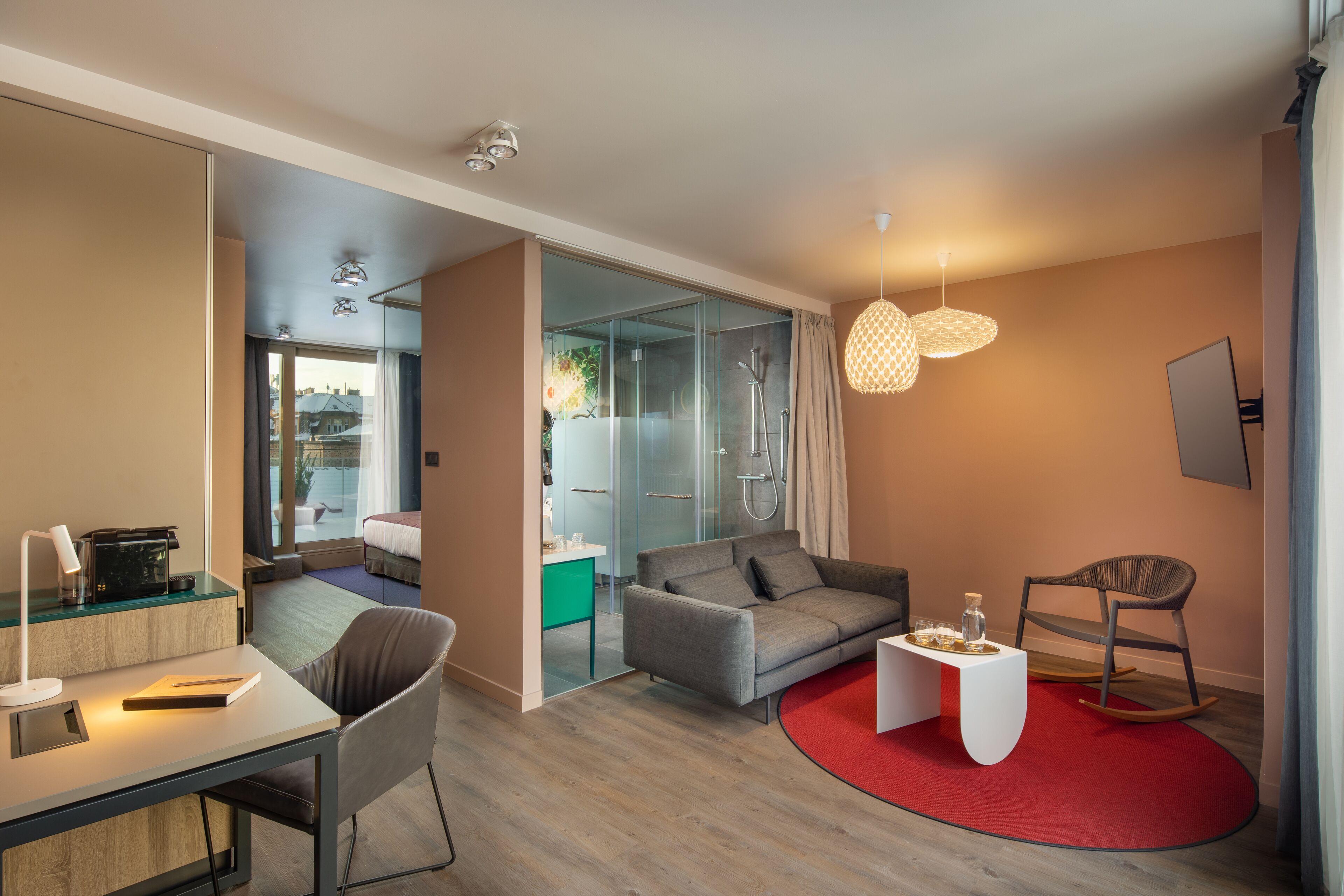 Colchones con efecto memoria y minibar 