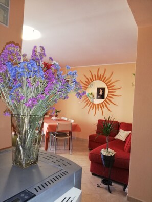 Lobby sitting area - B&B Casa Mia (Alghero)