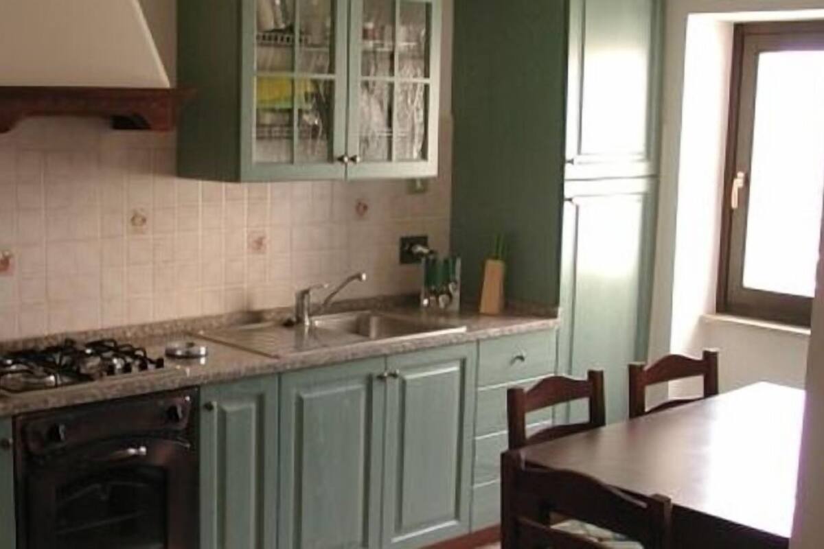 Apartemen Deluks, perapian (Verde) | Dapur pribadi | Lemari es, kompor, dan peralatan masak/sendok-piring