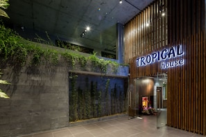 Terrace/patio - Tropical House Apartment Da Nang (Da Nang)