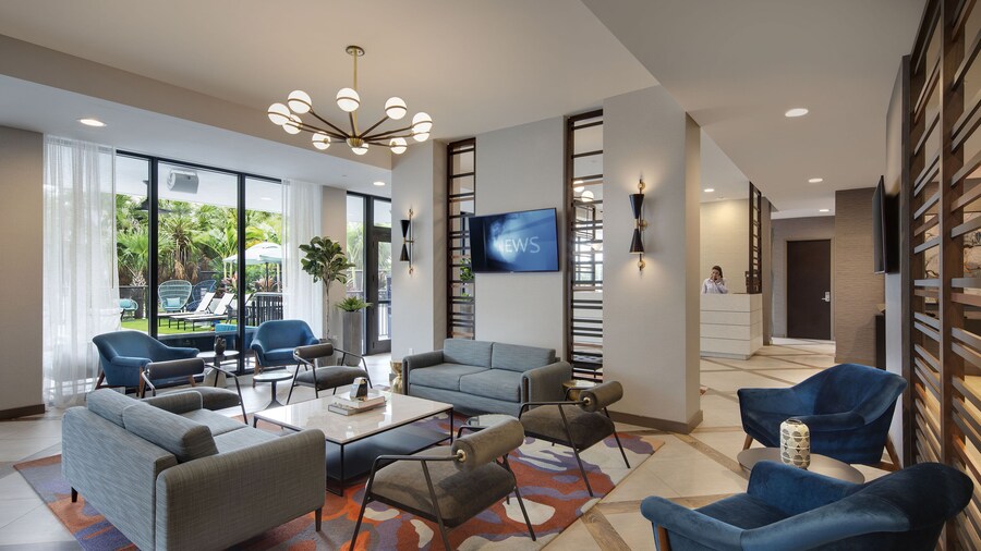 Comfort Inn & Suites Miami International Airport