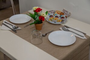 Daily buffet breakfast (EUR 5.00 per person) - Etna Catania Center (Catania)