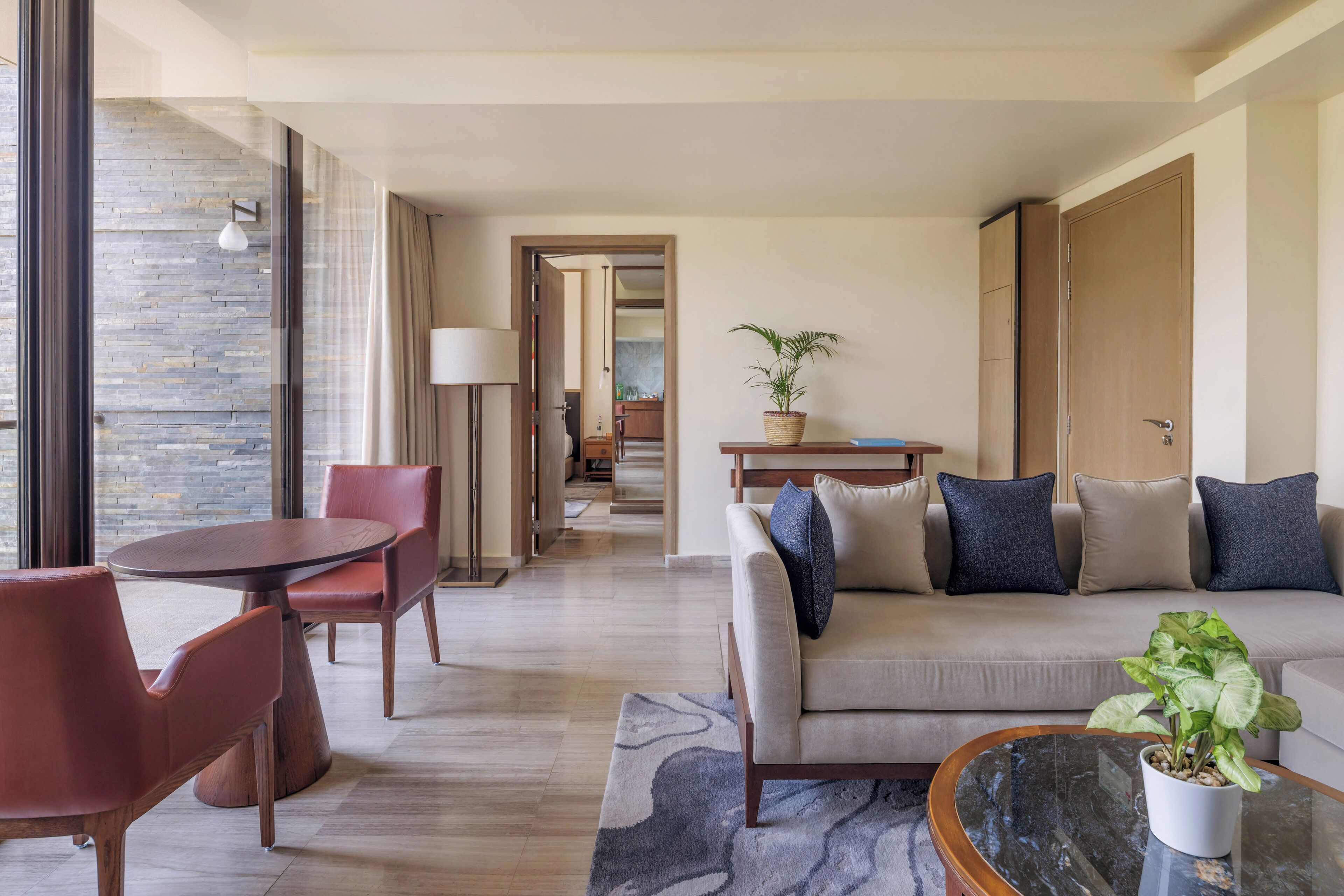 Suite familiare (Red Level) | Minibar, una scrivania, insonorizzazione, ferro/asse da stiro