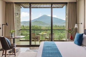 Míníbar, skrifborð, hljóðeinangrun, straujárn/strauborð