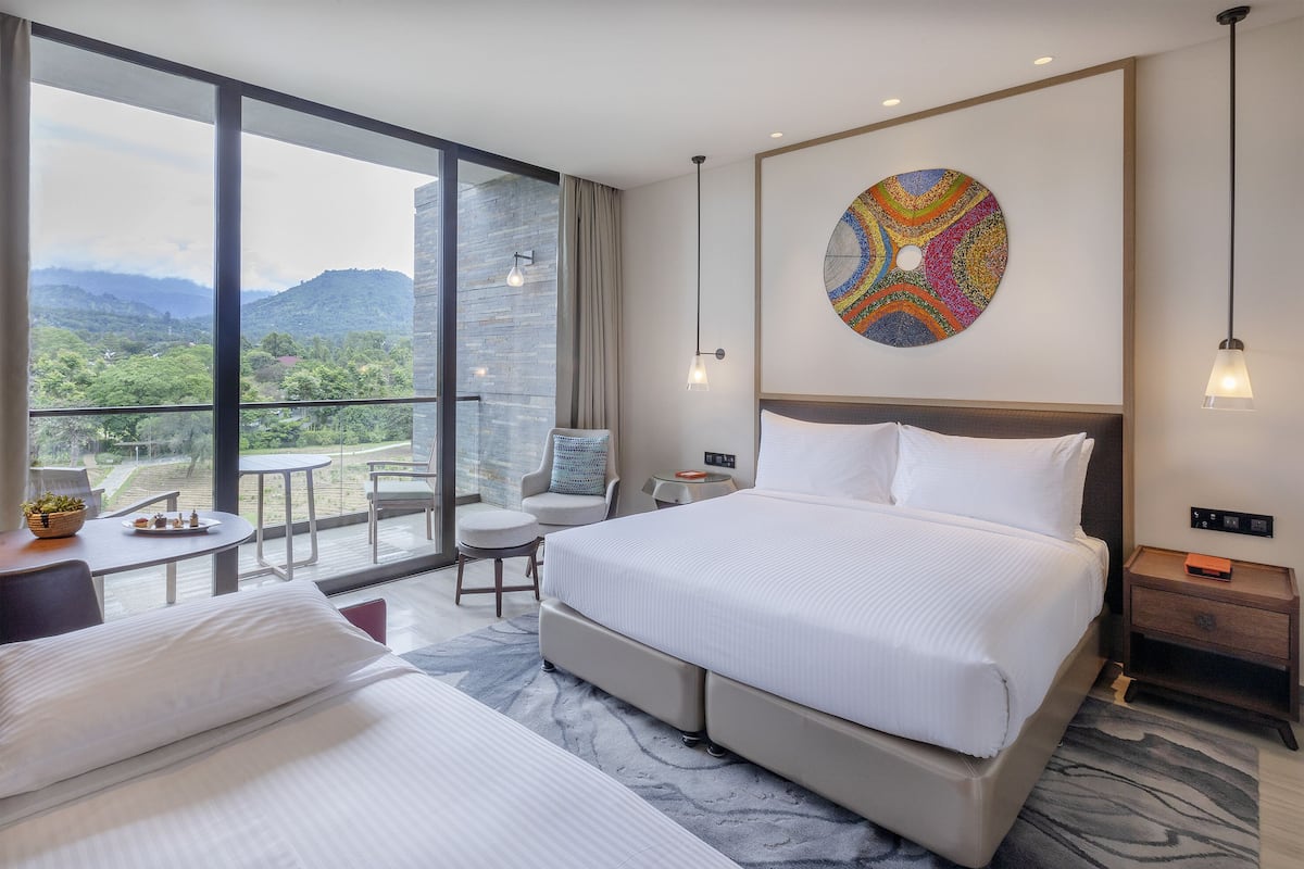 1 bedroom, minibar, desk, soundproofing