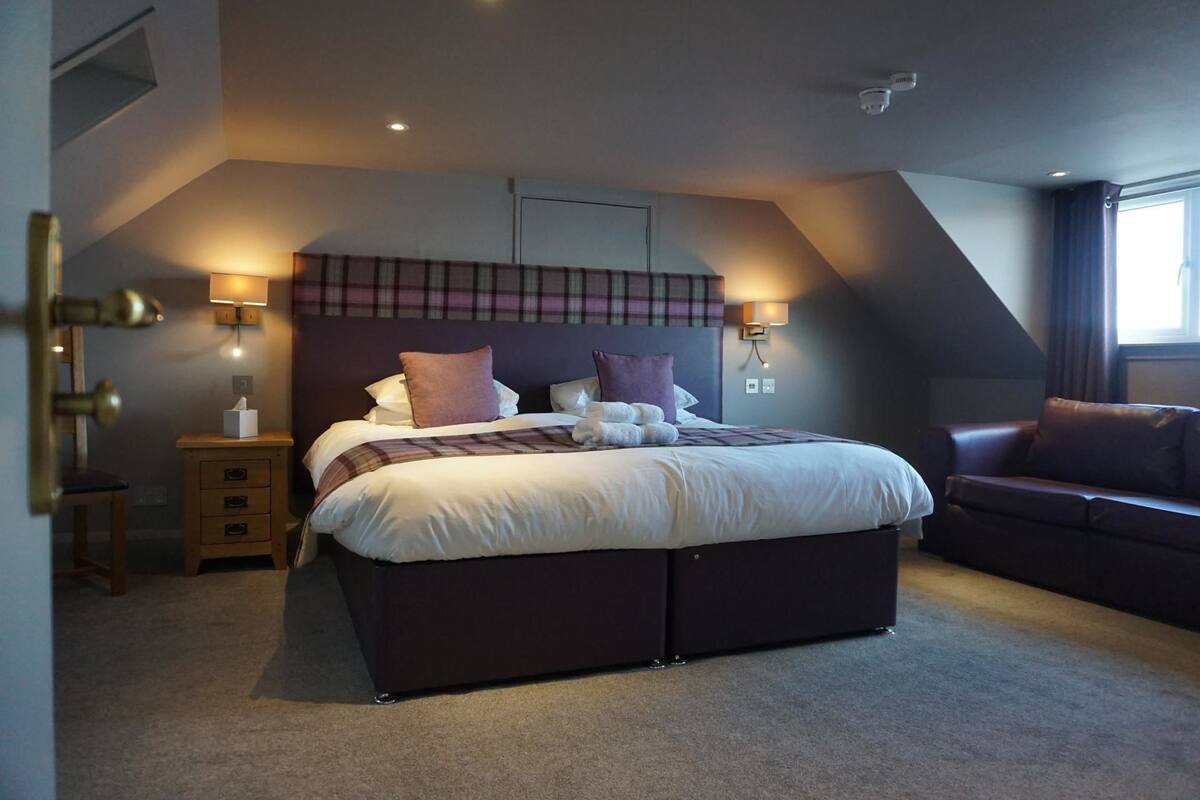 Iron/ironing board (on request), WiFi (free), bed sheets