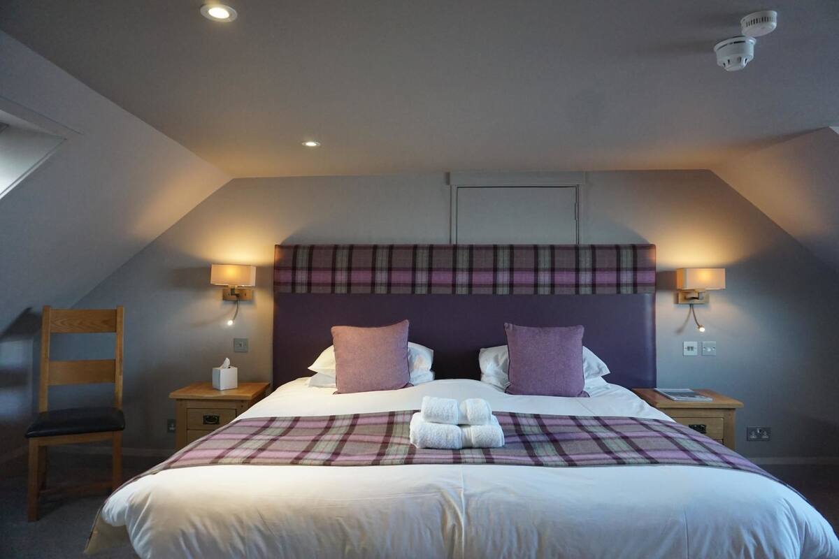 Iron/ironing board (on request), WiFi (free), bed sheets