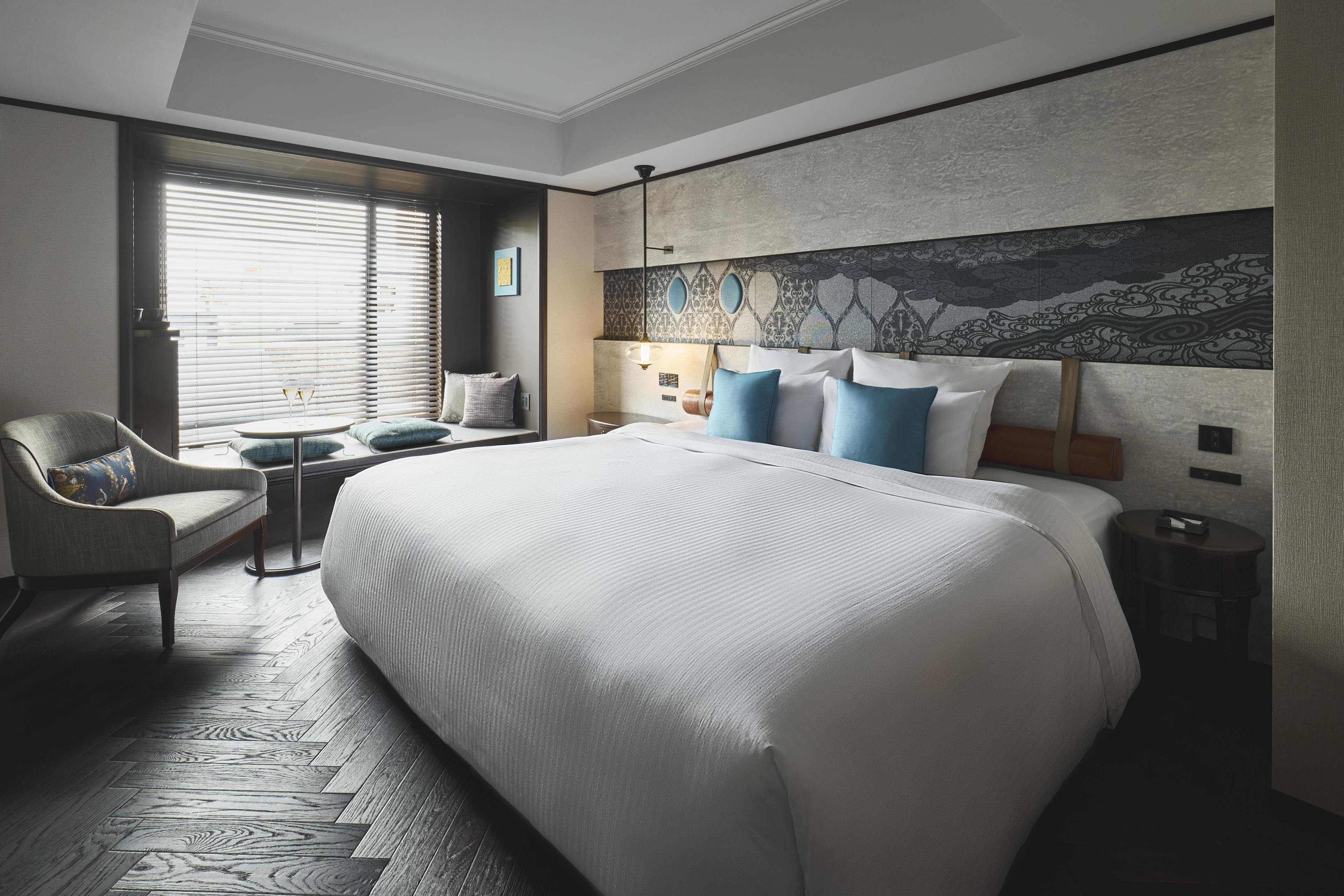 Chambre Deluxe, 1 très grand lit, en angle