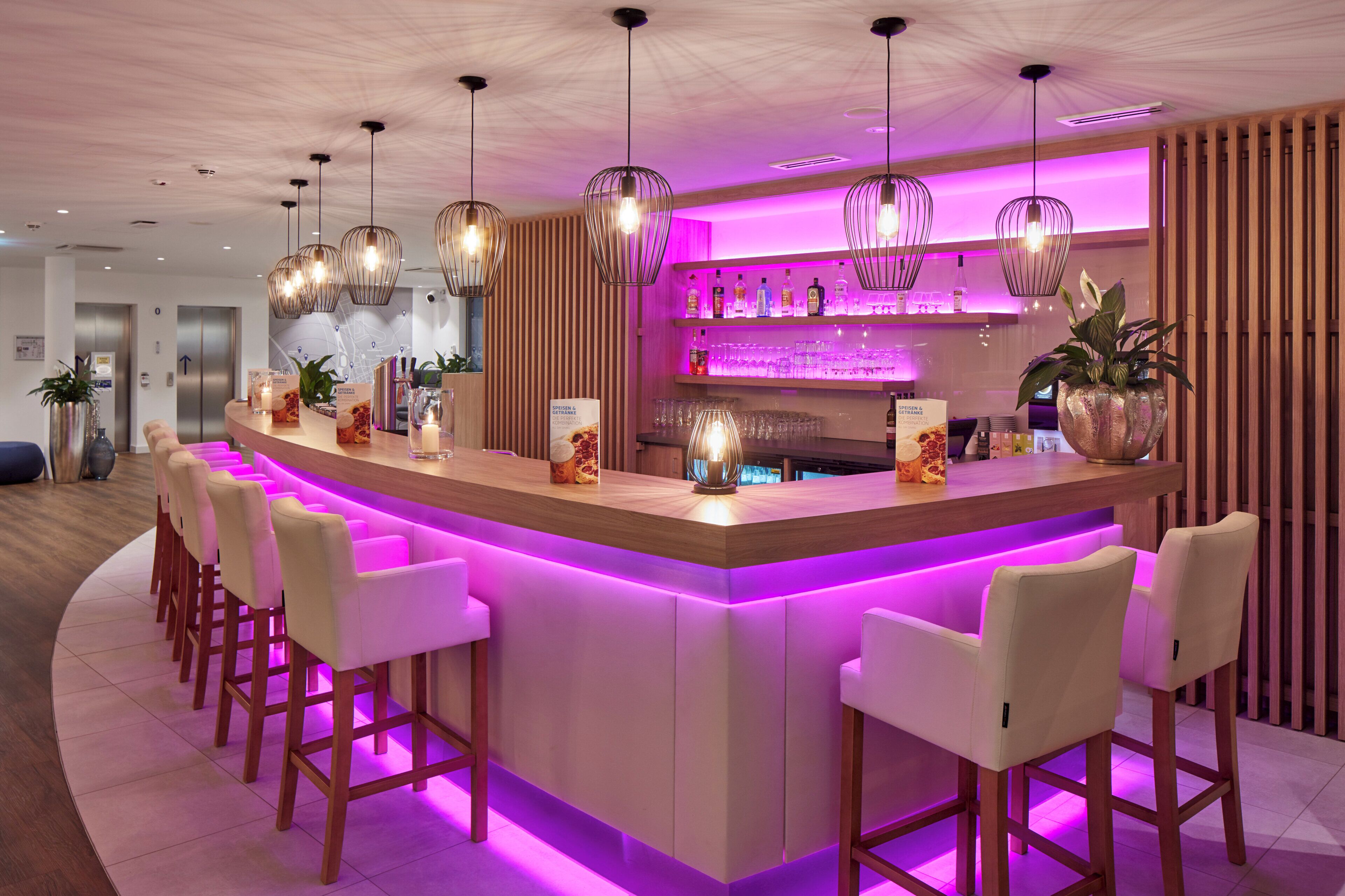 酒吧（店内）