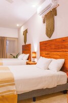 Ropa de cama hipoalergénica y minibar 