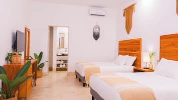 Habitació (Standard Two Beds) | Roba de llit hipoal·lergògena, minibar i caixa forta a l'habitació