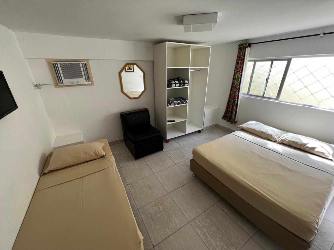 Economy Suite, Multiple Beds | Minibar, free WiFi, bed sheets
