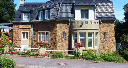 Villa de 'van de Velde, maunmont protégé, prÚs du Sauerland et du Ruhrgebiet