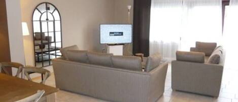 Comfort Apartment | Living area