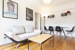 Appartement, 1 grand lit et 1 canapé-lit, non-fumeur | Coin séjour