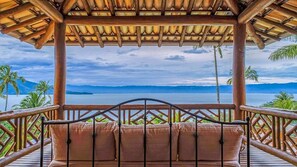 Suite Presidenziale, 1 letto king, non fumatori, vista mare | Wi-Fi gratuito