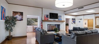 Studio 6 - Colorado Springs - Air Force Academy 