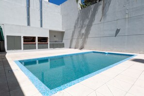 Piscine extérieure (ouverte en saison)