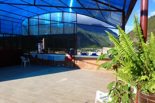 Balcony - Hostal Nomada - Hostel (Baños de Agua Santa)