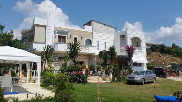 Front of property - Vila Vasiliu (Ksamil)
