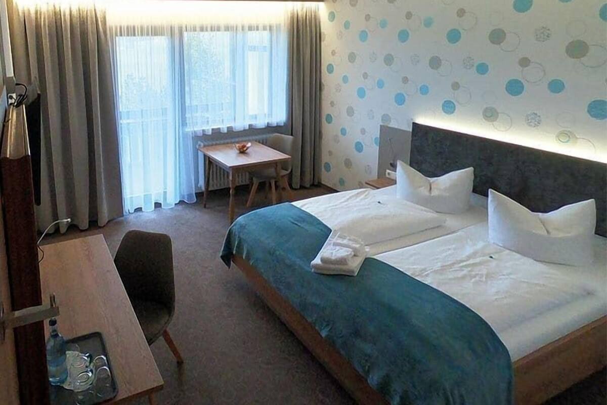 舒適雙人房 | 低過敏寢具、客房內保險箱、遮光布/窗簾、隔音
